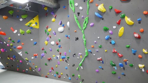 兵庫県のクライミングジム「GRAVITY RESEARCH（グラビティリサーチ） 姫路」